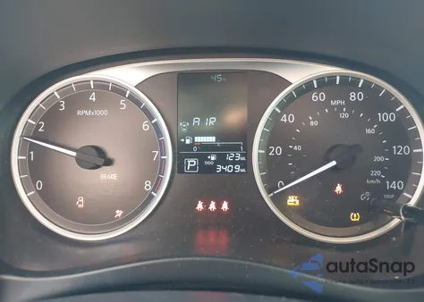 2025 Nissan Kicks Play S from USA, damaged, VIN 3N1CP5BV8SL493045